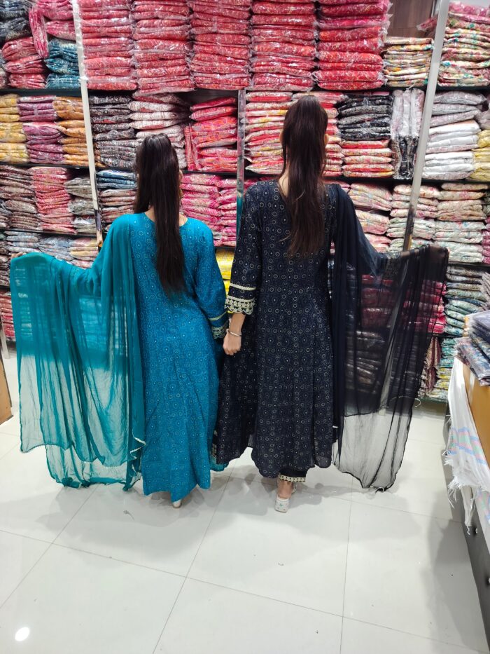 Anarkali pattern 3piece - Image 2