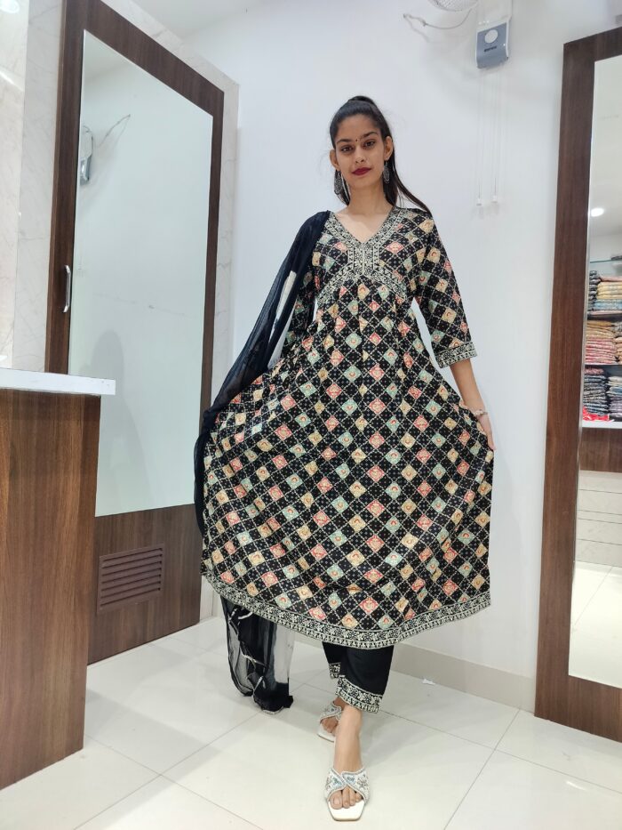 Aliya with anarkali pattern - Image 3