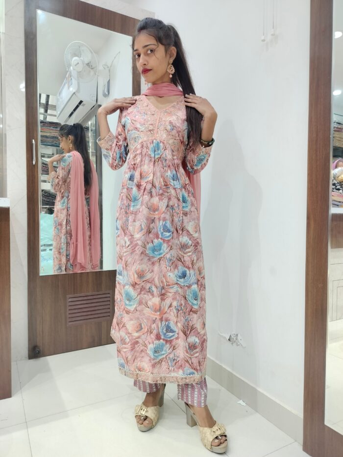 Aliya with nayra cut - Image 2