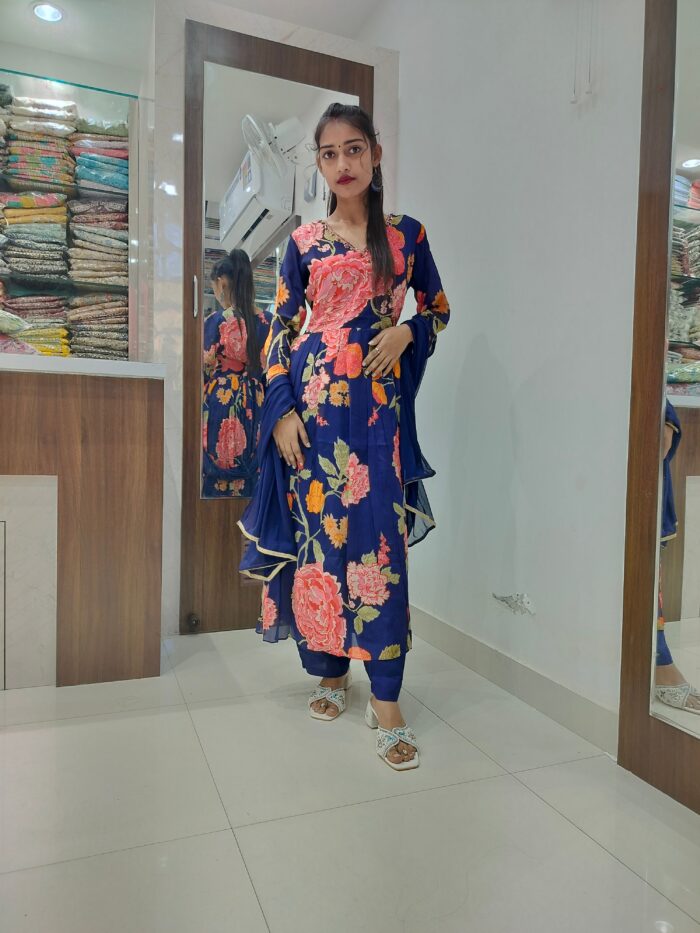 Anrakha with anarkali pattern - Image 5