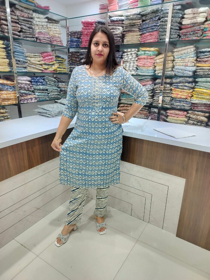 2 piece - Image 1