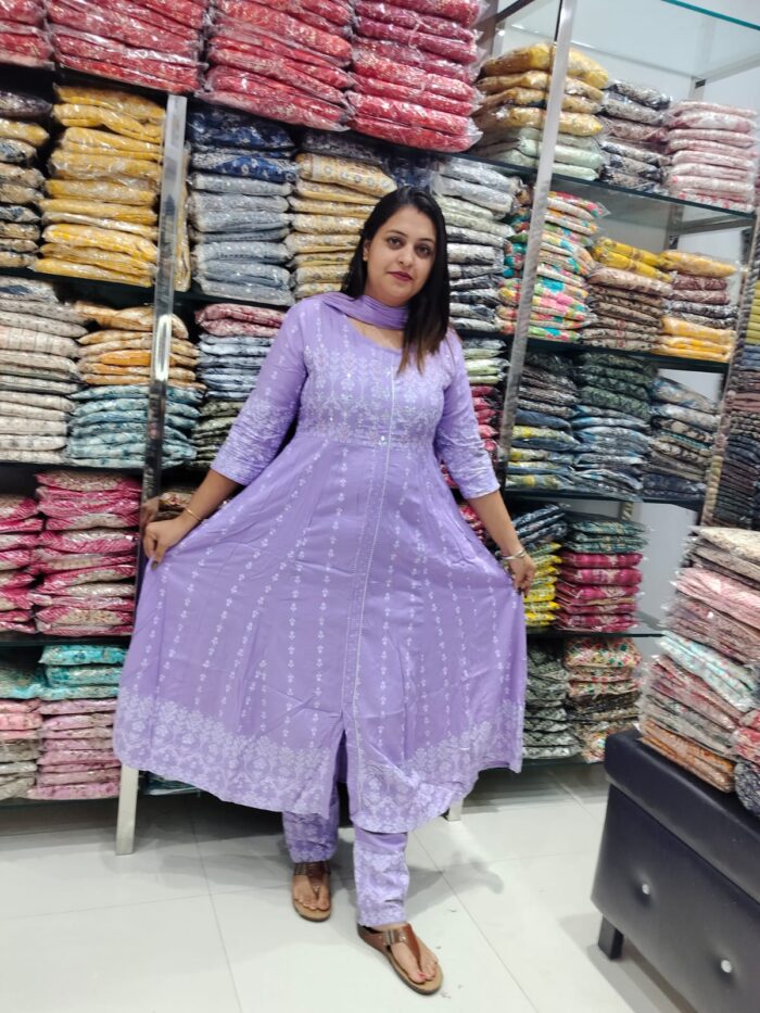 Levender Anarkali pattern - Image 1