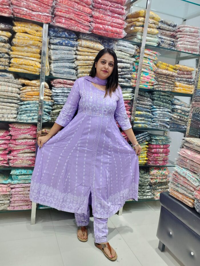Levender Anarkali pattern - Image 2