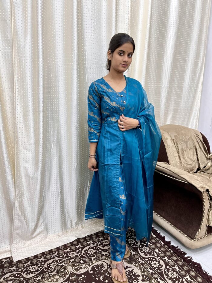 3 piece - Image 1